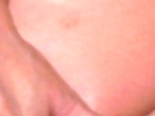 Close Up Pussy Pumping & Squirting