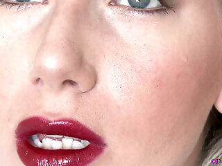 Lipstick Yawn