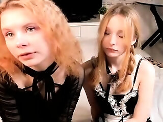 Amateur Webcam Teen Masturbates And Teases