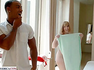 Sara Jay Wants A Penetration Massage!!