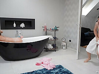 Balls Deep In The Milf's Bubble Bath With Jordi El Nino Polla, Isabelle Deltore - Brazzers
