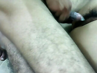 Desi Virgin Girl Ki Chudaai First Time Sex